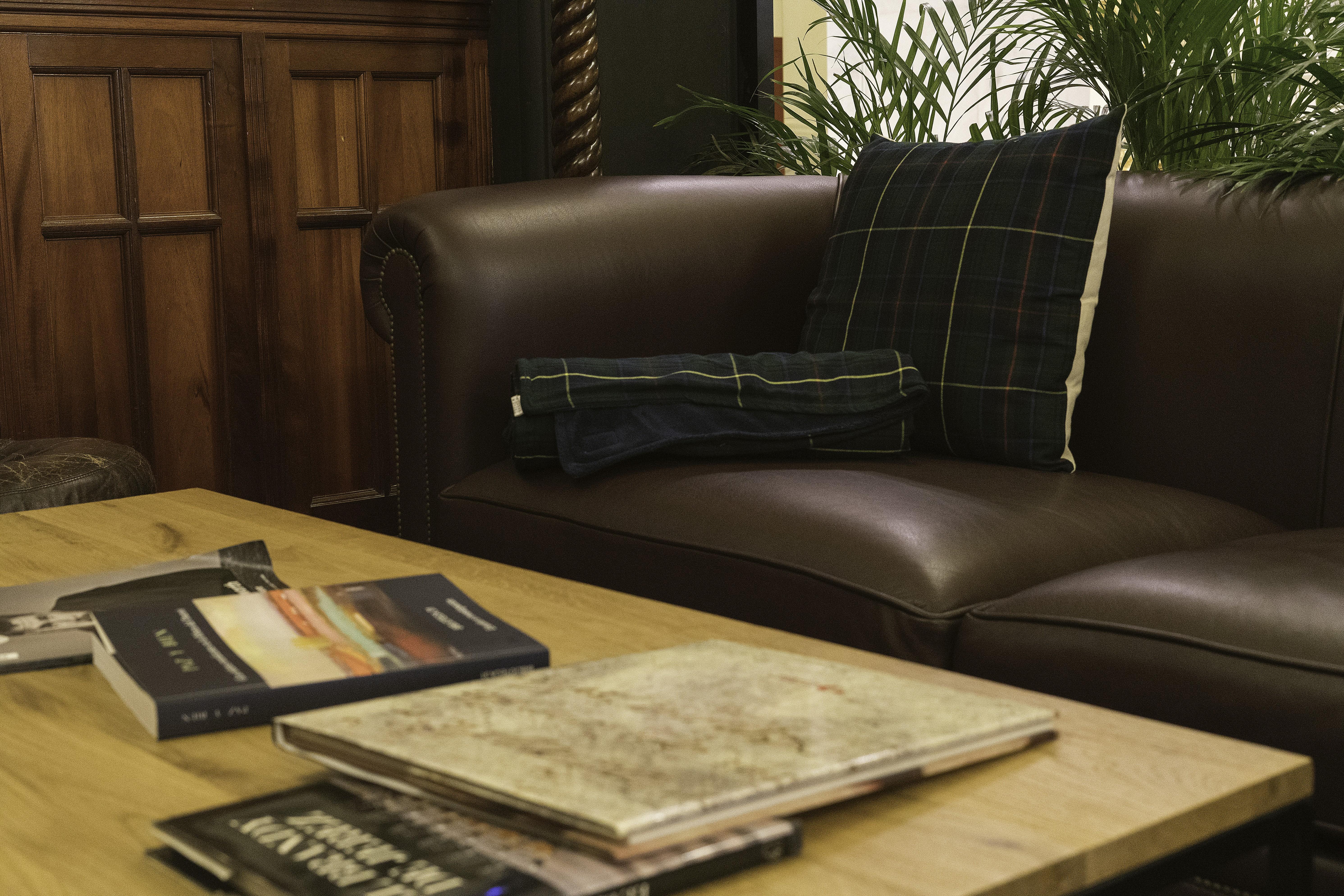 Hotel Lopez De Haro Бильбао Экстерьер фото A tartan cushion