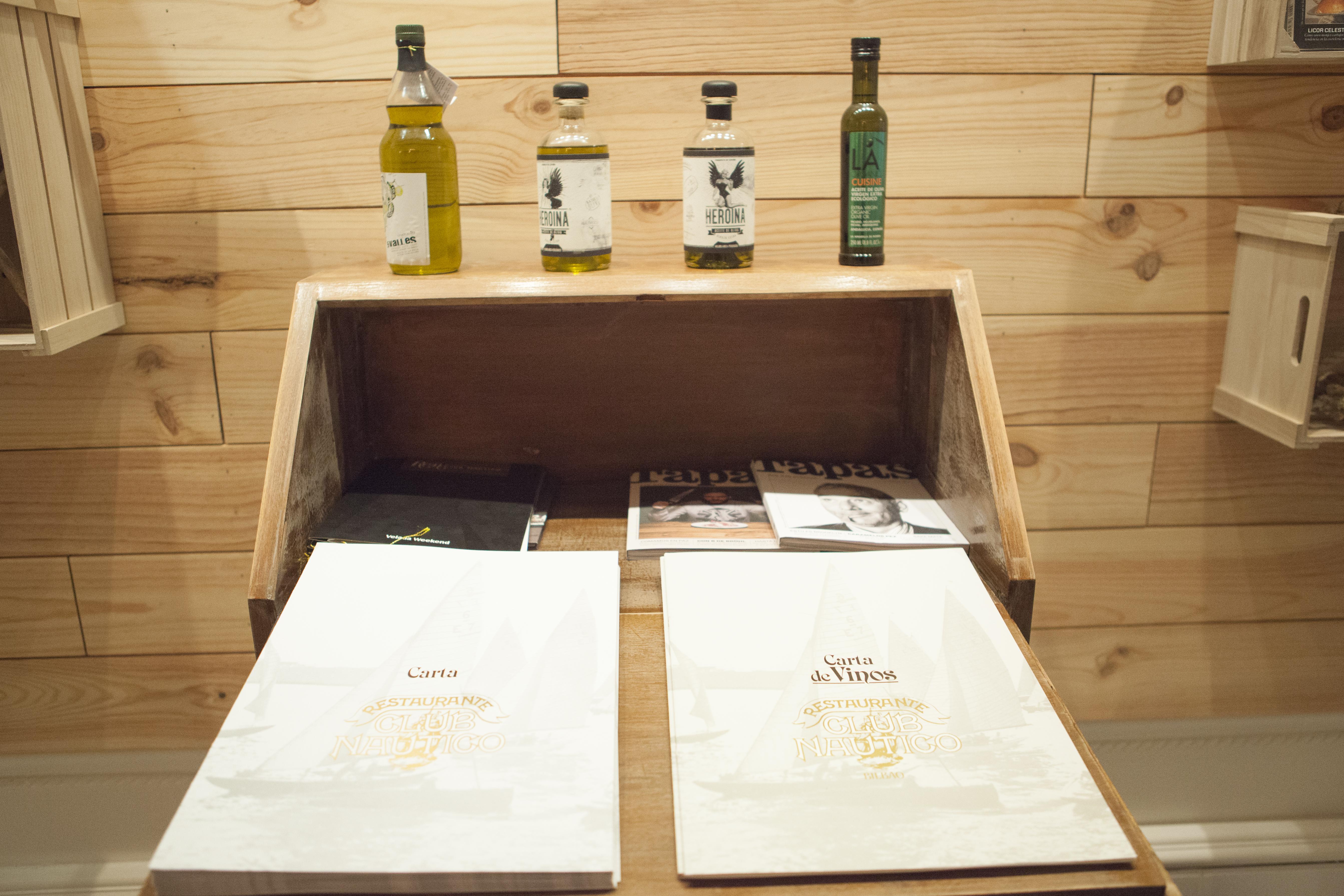 Hotel Lopez De Haro Бильбао Экстерьер фото Olive oil tasting